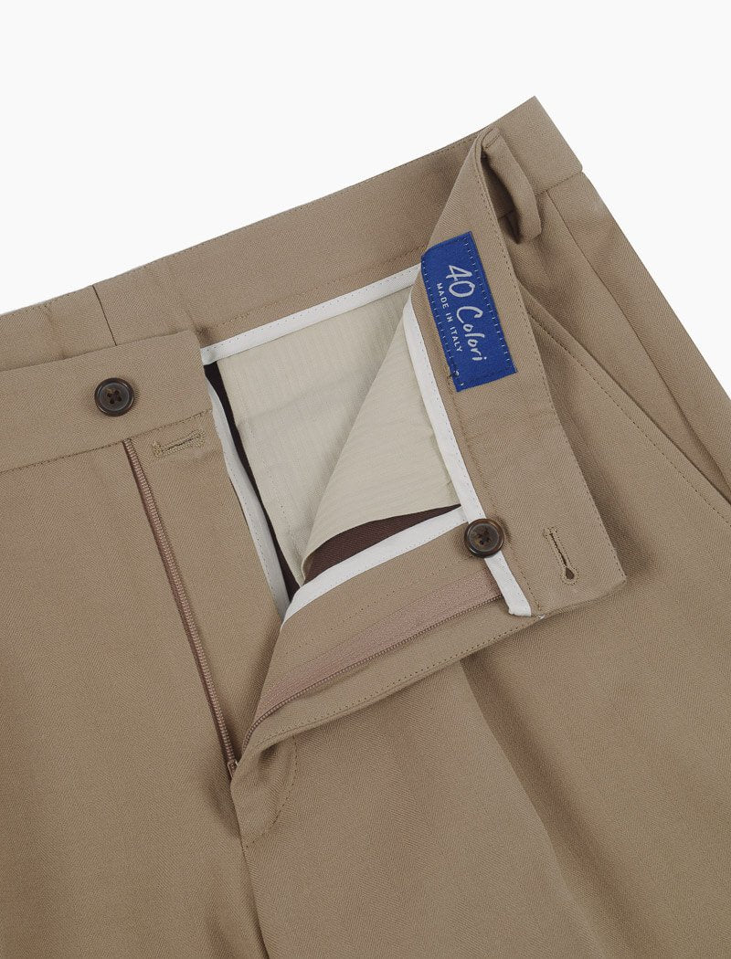 Beige Herrinbone Cotton Pleated Shorts | 40 Colori