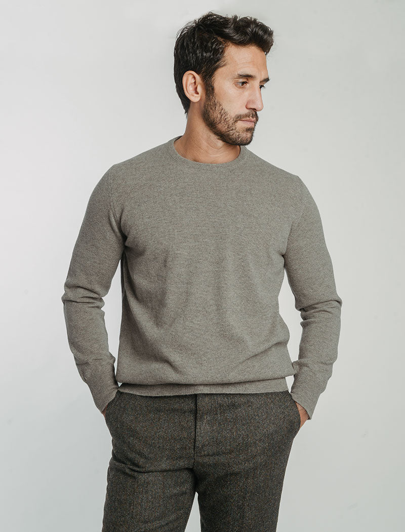 Peppercorn Crew Neck Cashmere Jumper | 40 Colori