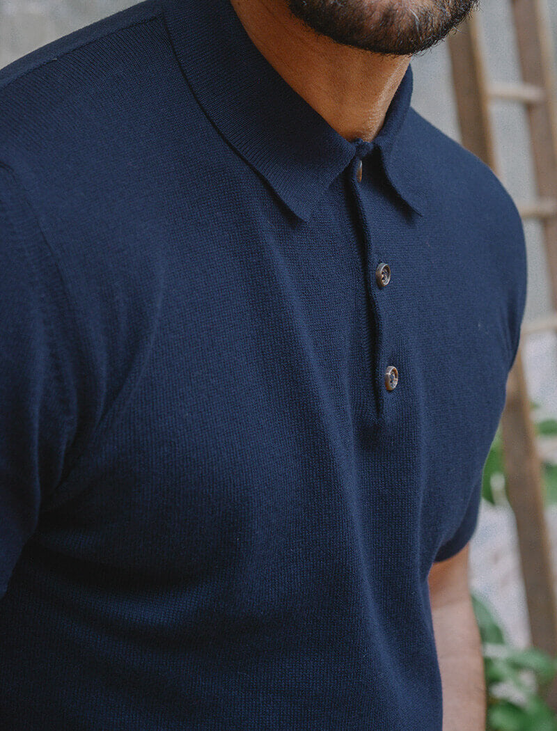 Navy Short Sleeve Cotton, Cashmere & Silk Knit Polo | 40 Colori