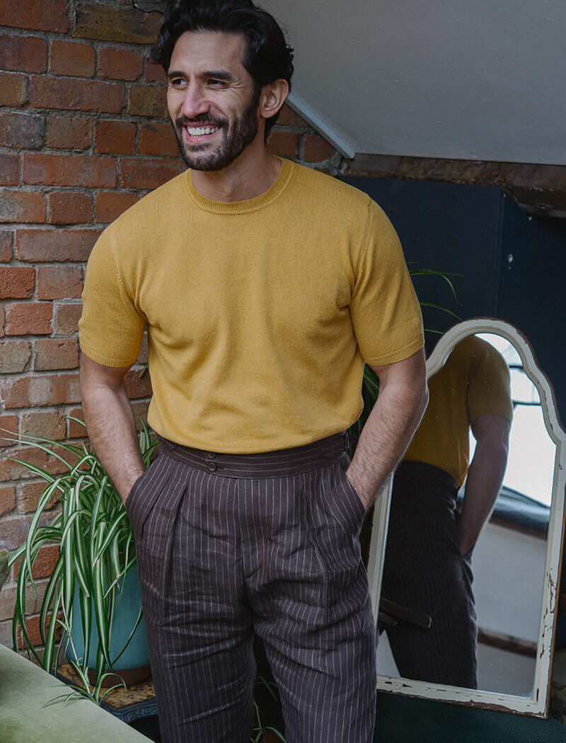 Mustard Short Sleeve Cotton, Cashmere & Silk Knit T Shirt | 40 Colori